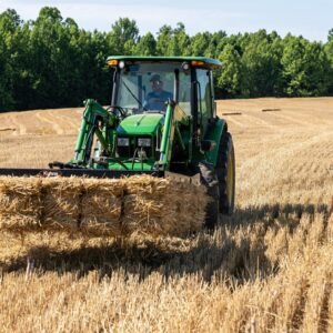 Tractor pequeño Yamaha color verde v2